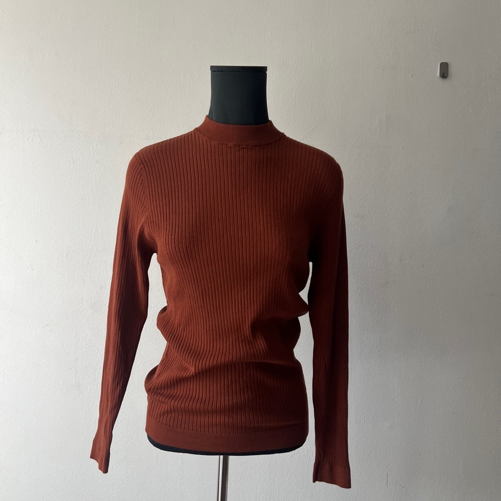 Rust Ribbed Knit Sweater - Picture 8 of 8